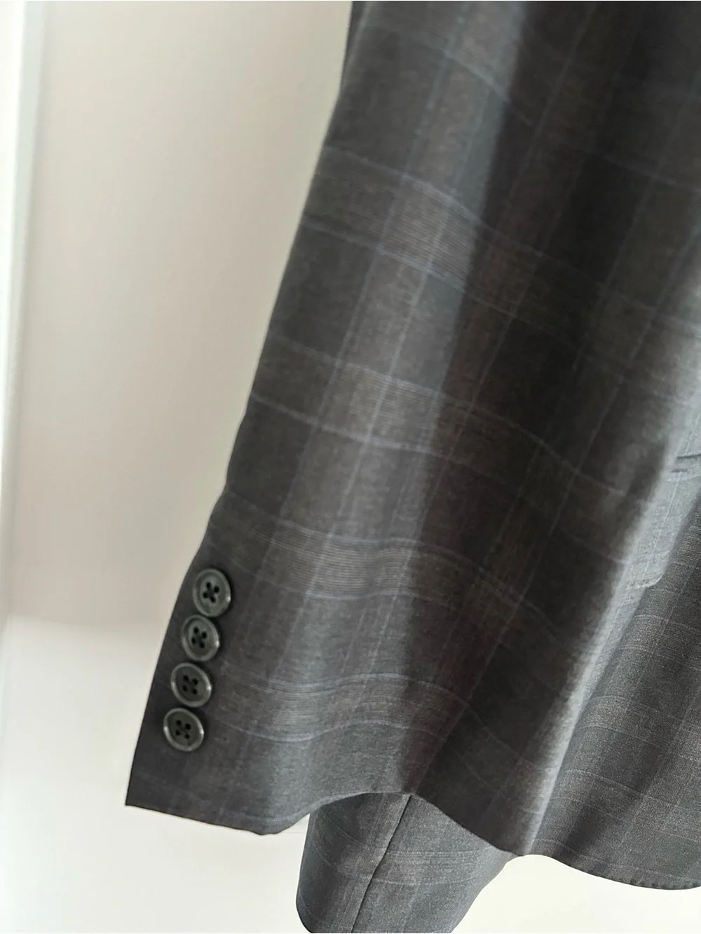 Jos A Bank Reserve Super 150s Plaid Blazer Gray Size 46R